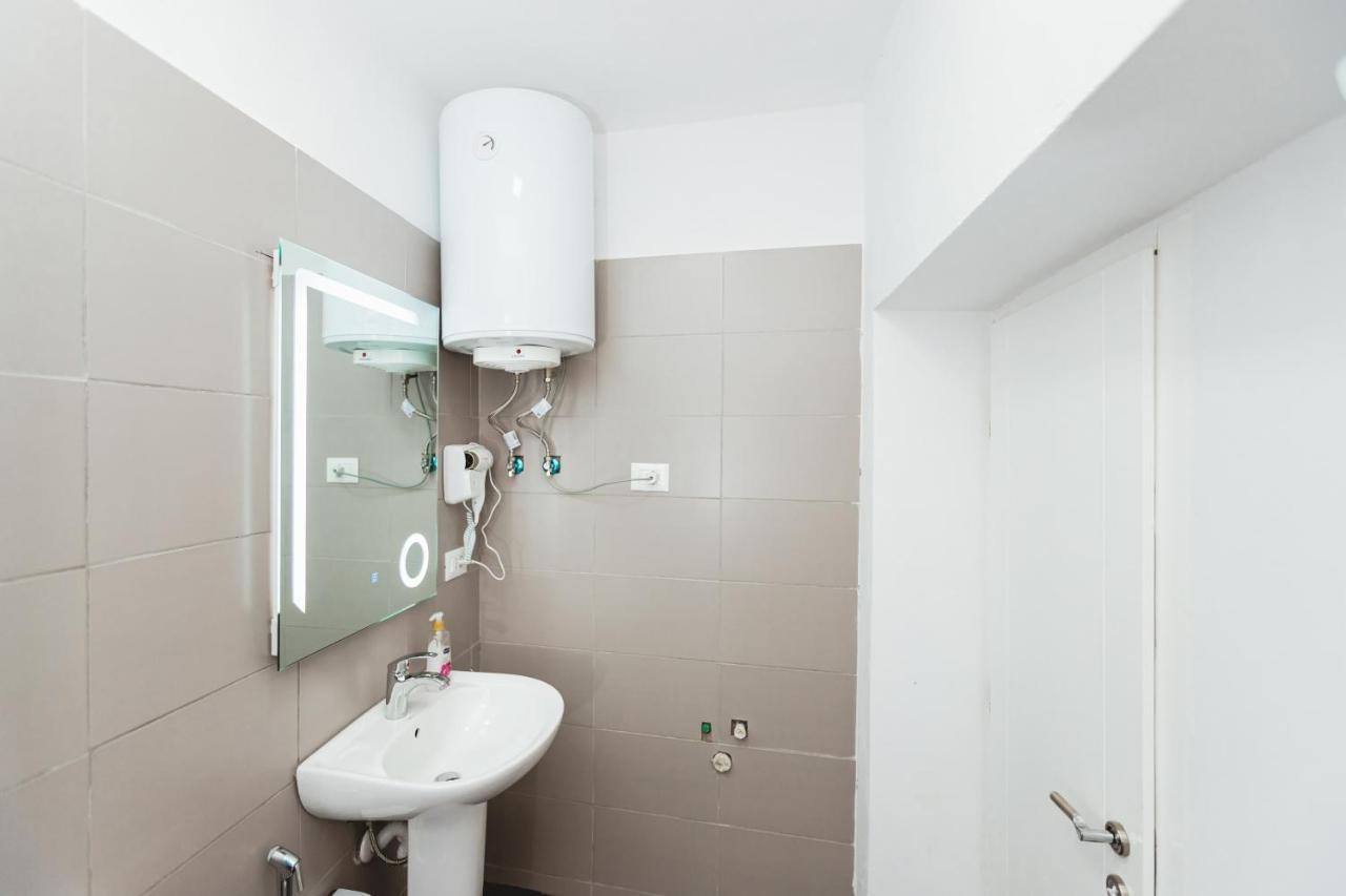 Apartament New Near New Bazaar - Center *